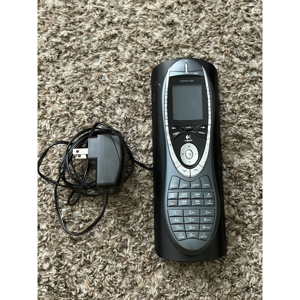 Logitech Harmony 880 Universal Remote w Dock Charger Battery Tested
